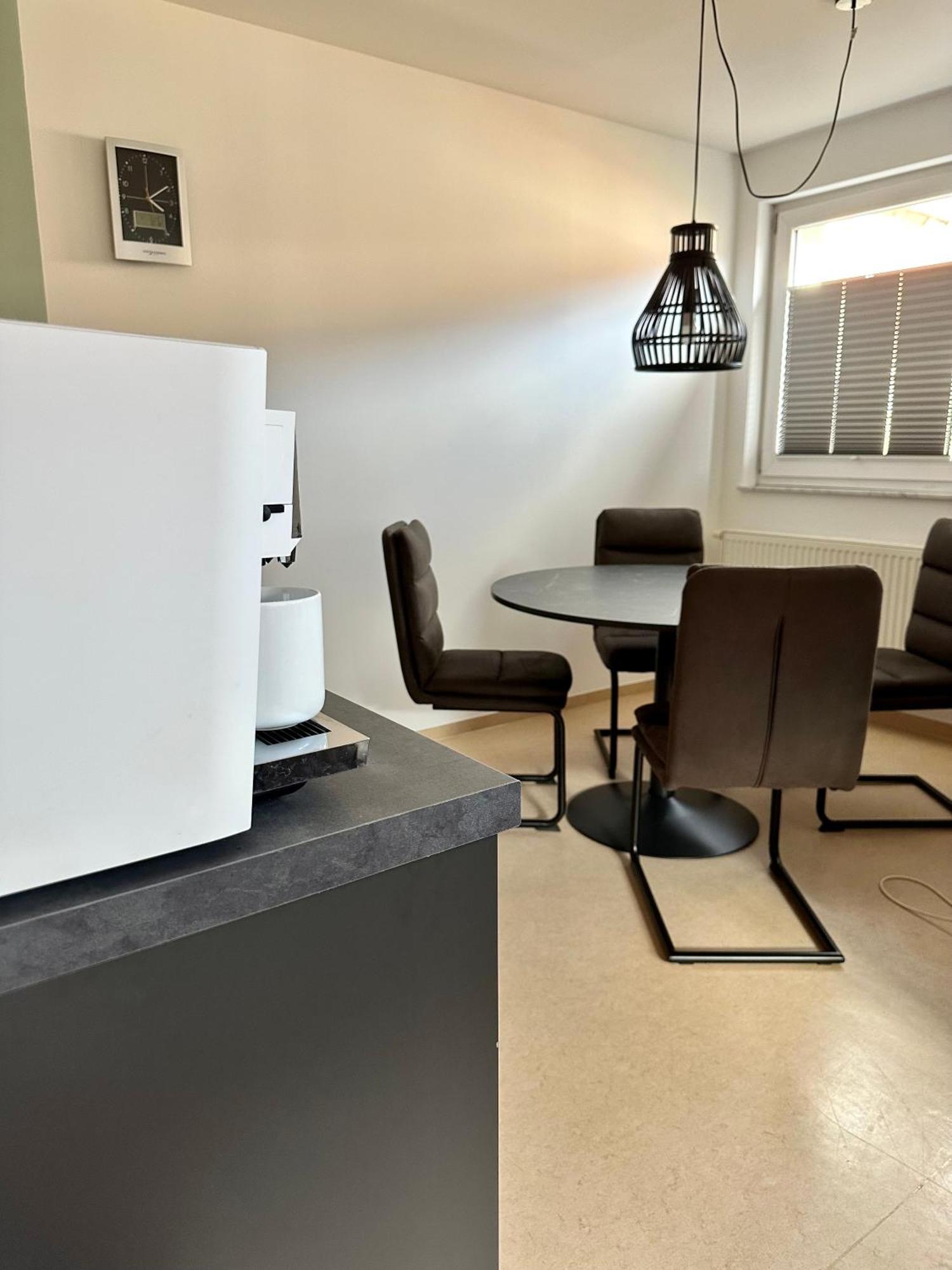 Gaeste-Appartement-Kirsammer Eningen unter Achalm Esterno foto